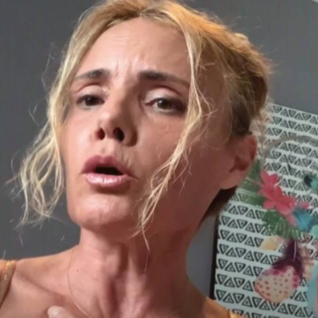 Arnaque au faux Brad Pitt : la victime Anne serait au plus mal psychologiquement