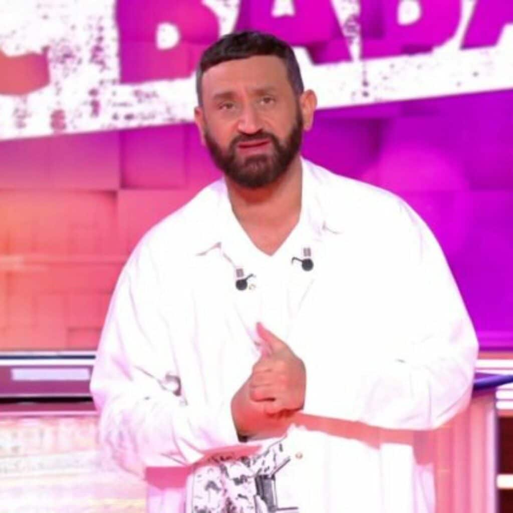 Cyril Hanouna : en couple avec sa nouvelle chroniqueuse de TPMP ? Il répond