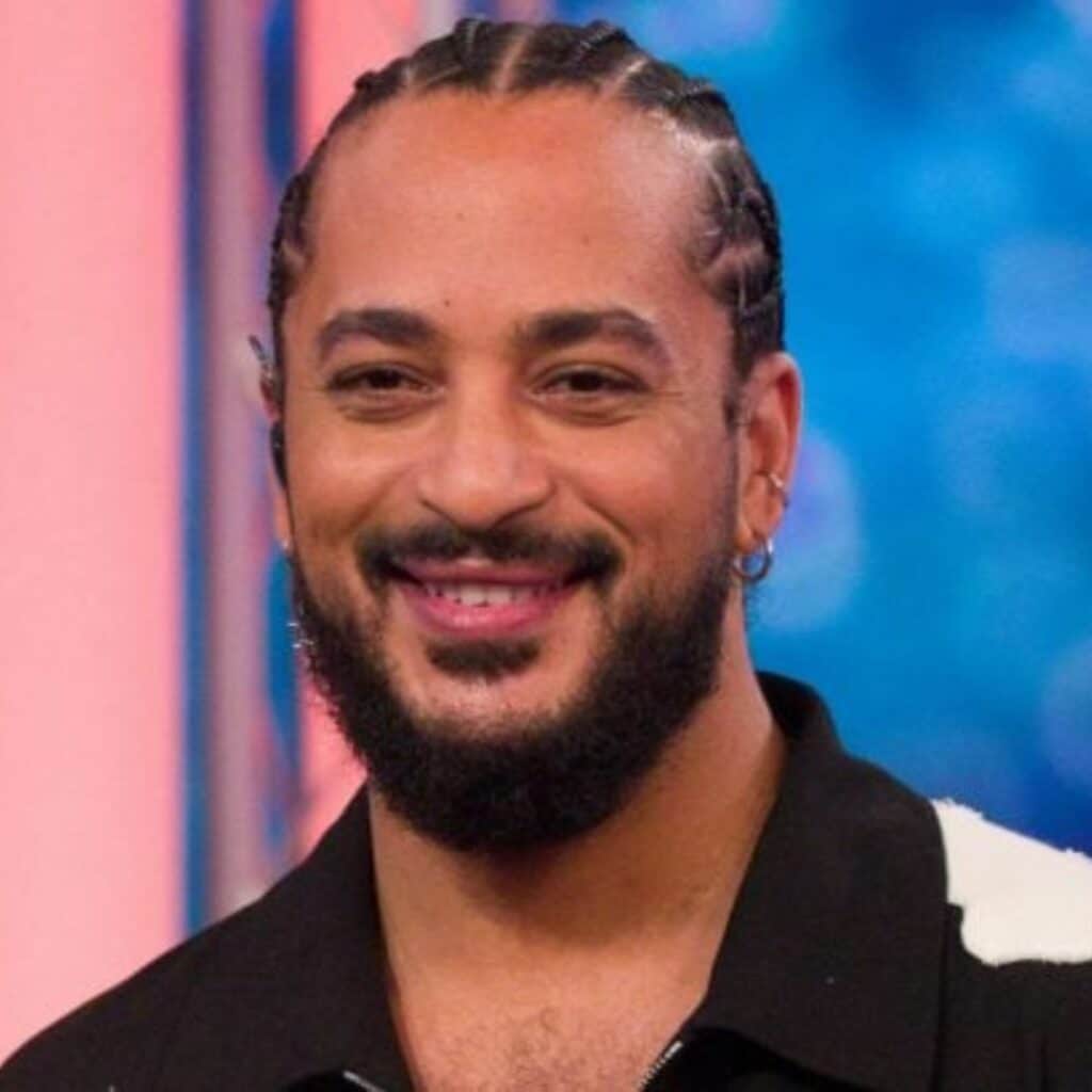 Slimane : interpellé par la police, le chanteur s’emporte
