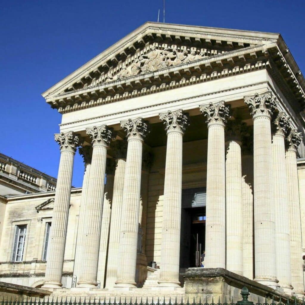 Décès d’Amandine, 13 ans : sa soeur Cassandra raconte leur "terrible" enfance
