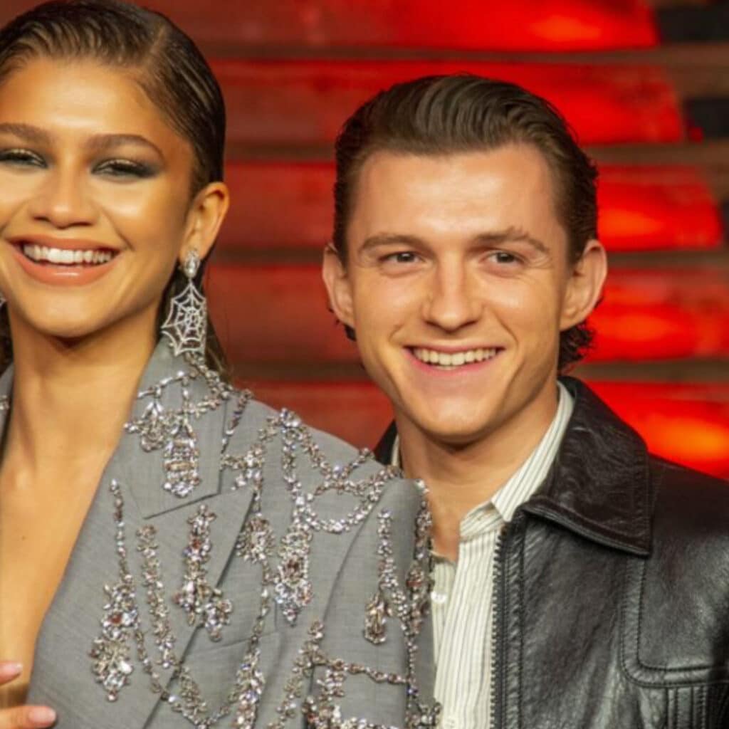 Zendaya : fiancée secrètement à Tom Holland ?