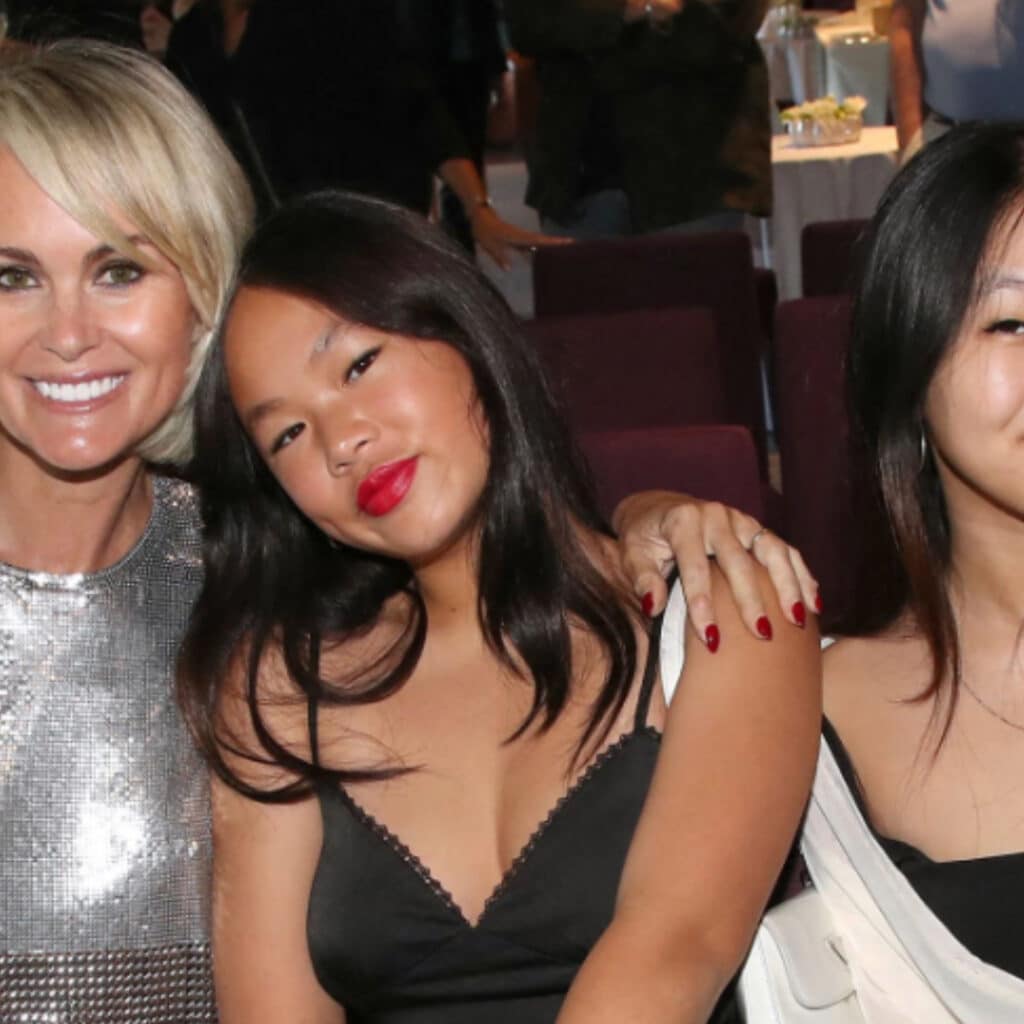 Laeticia Hallyday : les photos que ses filles ont interdiction de regarder interpellent