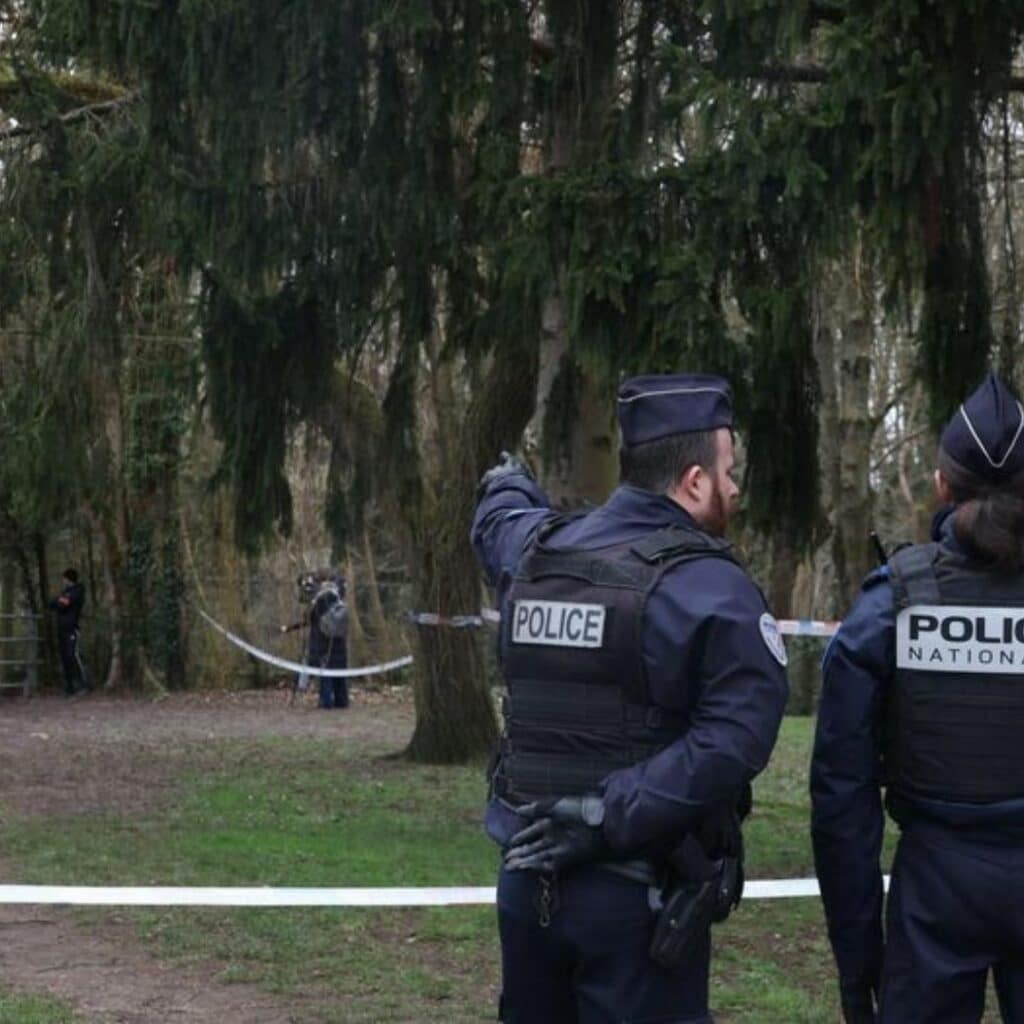 Décès de Louise, 11 ans : le principal suspect possède des griffures sur les mains