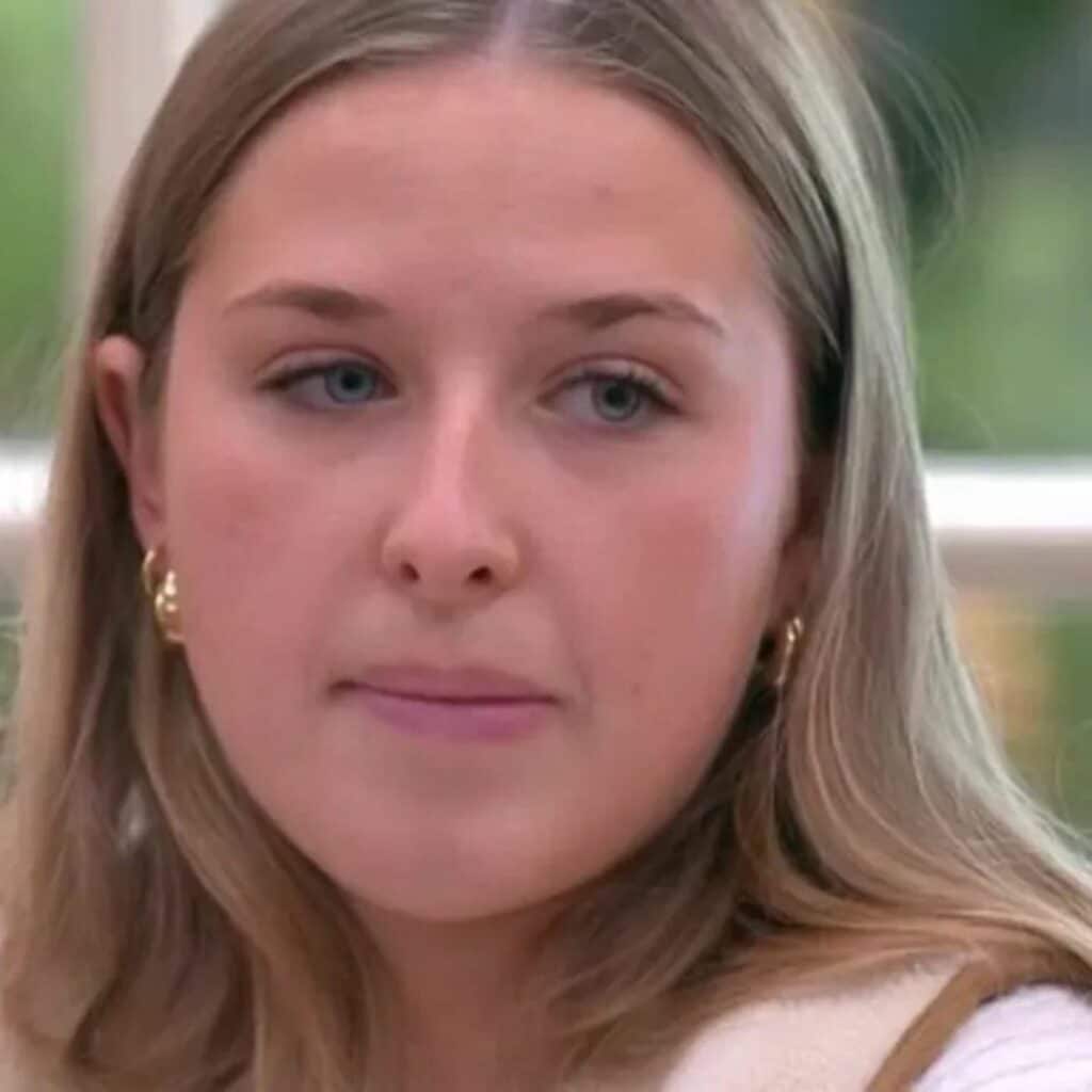 Héléna (Star Academy) : elle revient sur cette relation dangereuse quand elle était ado