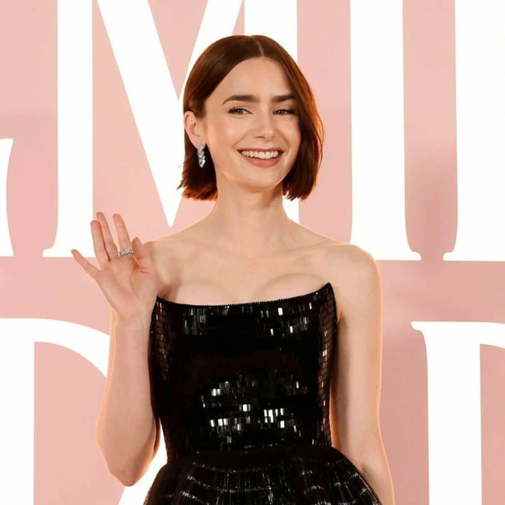 Lily Collins maman : l'actrice se filme avec sa fille et fait fondre les internautes