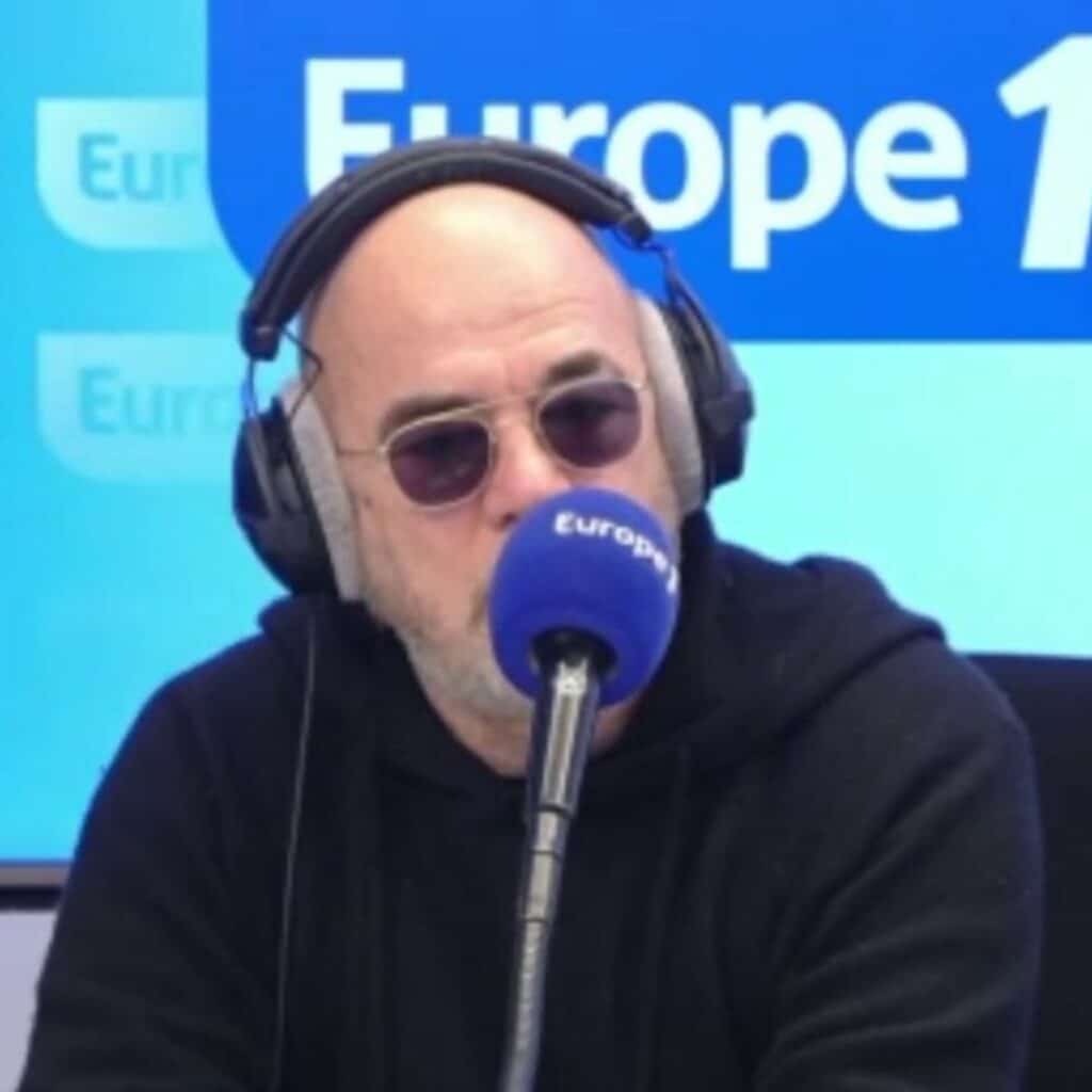 Pascal Obispo : après ses propos sur la jeune génération d’artistes, il fait une mise au point