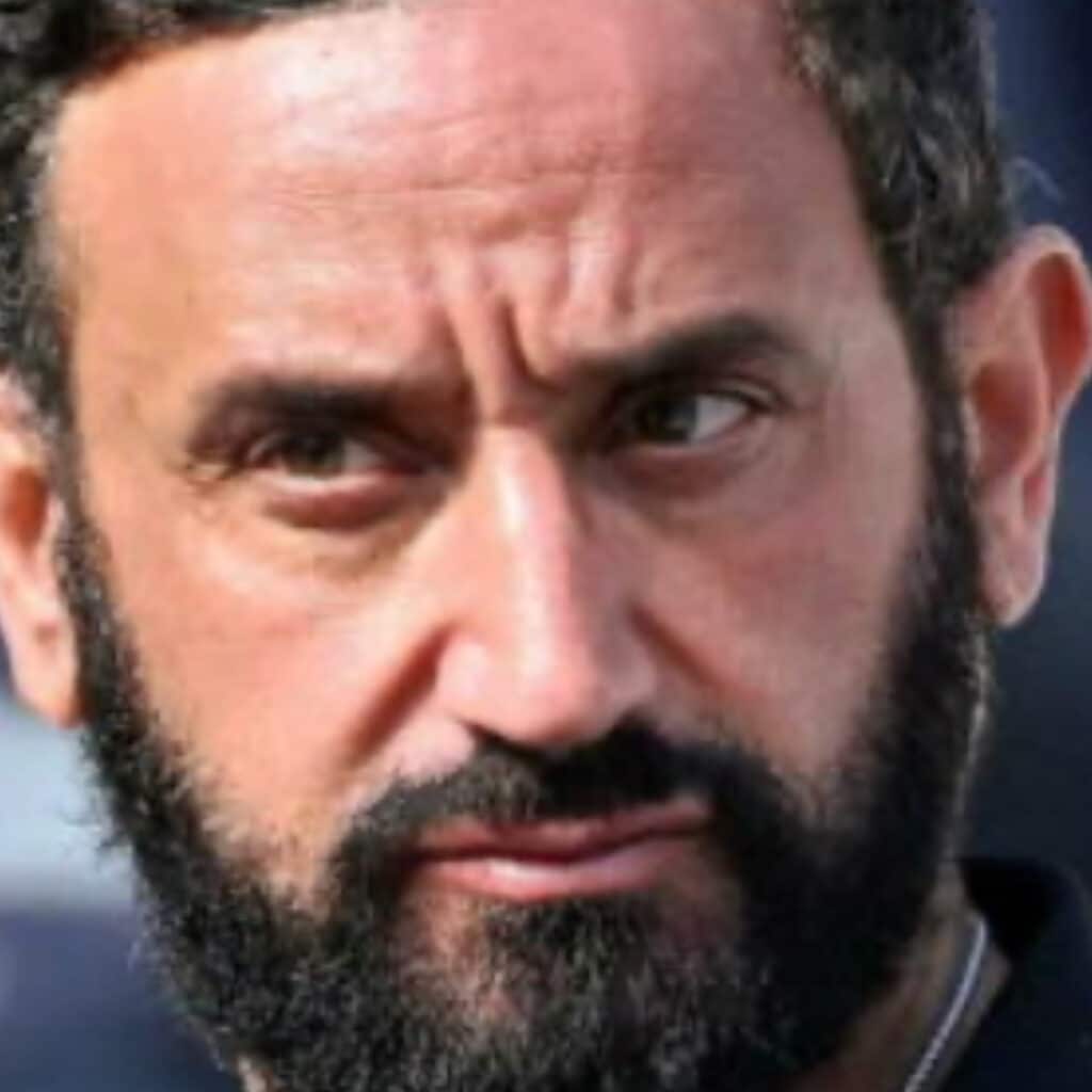 Cyril Hanouna : prêt à se présenter aux présidentielles en 2027 ?