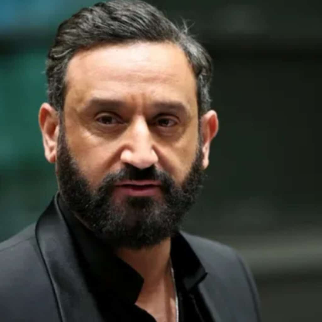 Cyril Hanouna : après ses accusations, l'Arcom envisage de le poursuivre