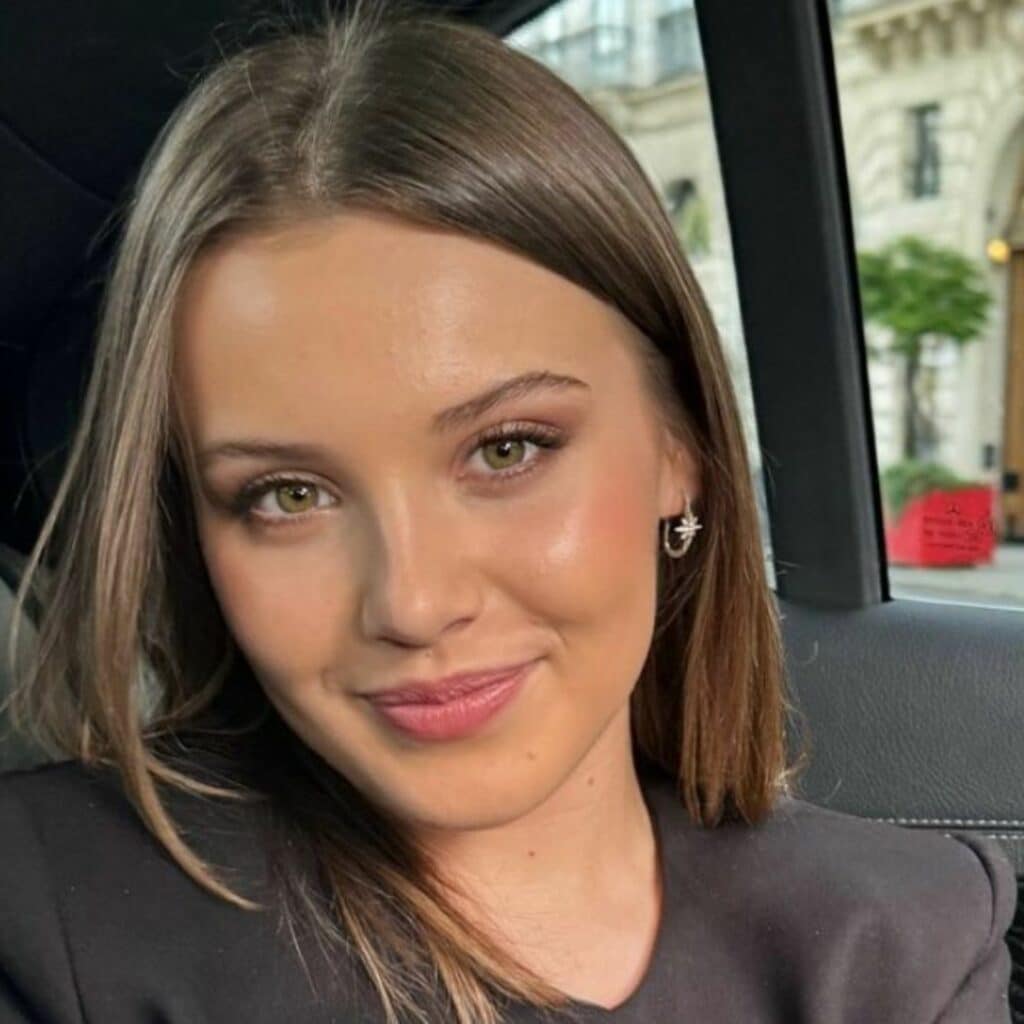 Carla Lazzari : la chanteuse raconte l’harcèlement qu'elle a subi à l'école après l’Eurovision