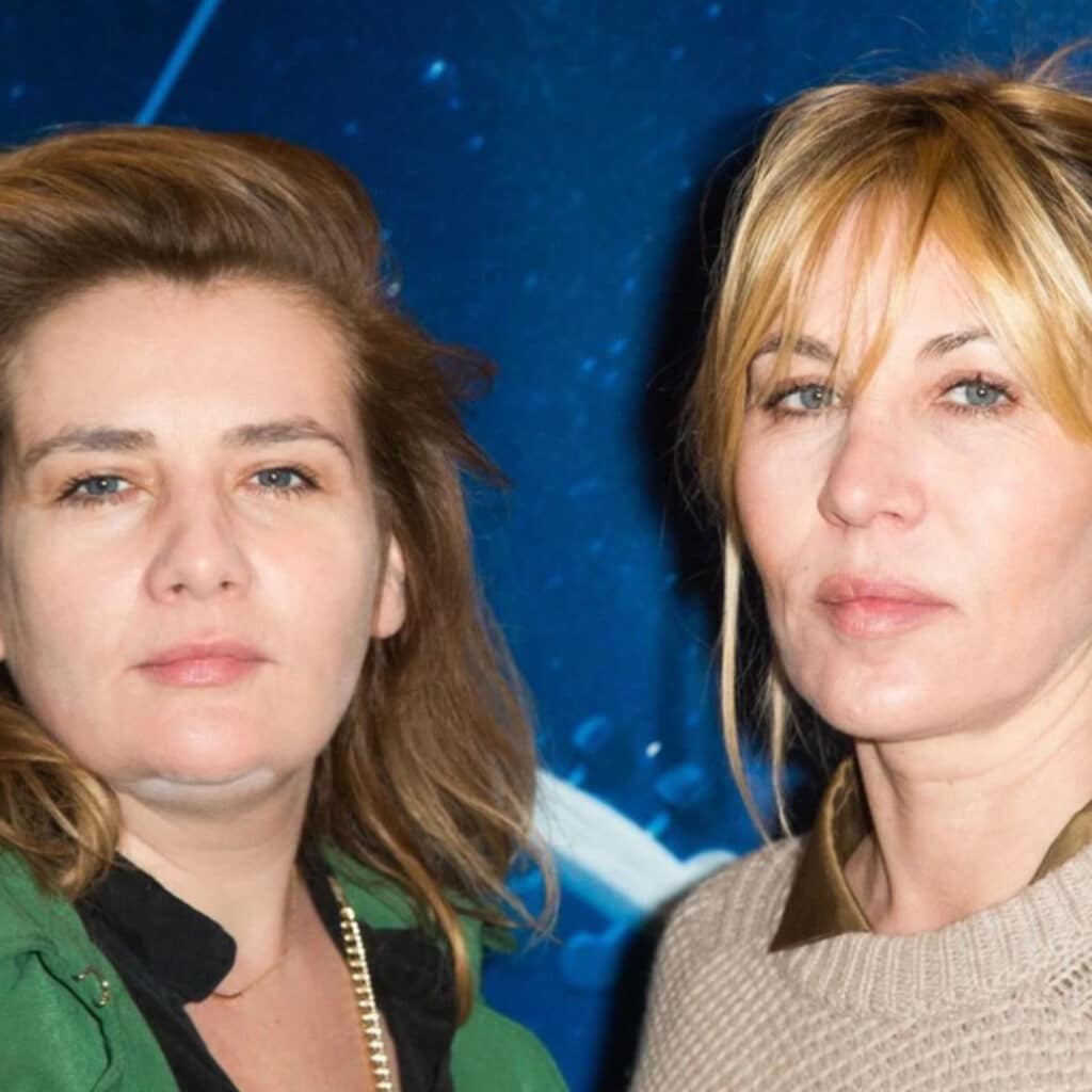 Mathilde Seigner : sa sœur l'accuse de "violences physiques et psychologiques"