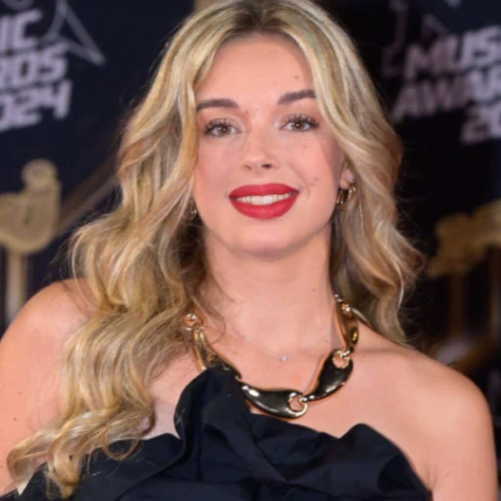 Emma (Star Academy) : malaise en plein concert, elle ne "veut plus remonter sur scène"