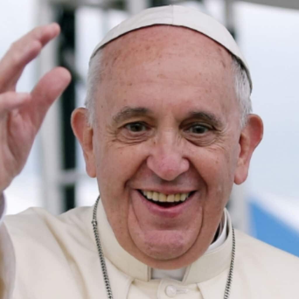 Le pape François : la jeune femme qu'il a failli épouser avant d'entrer dans les ordres