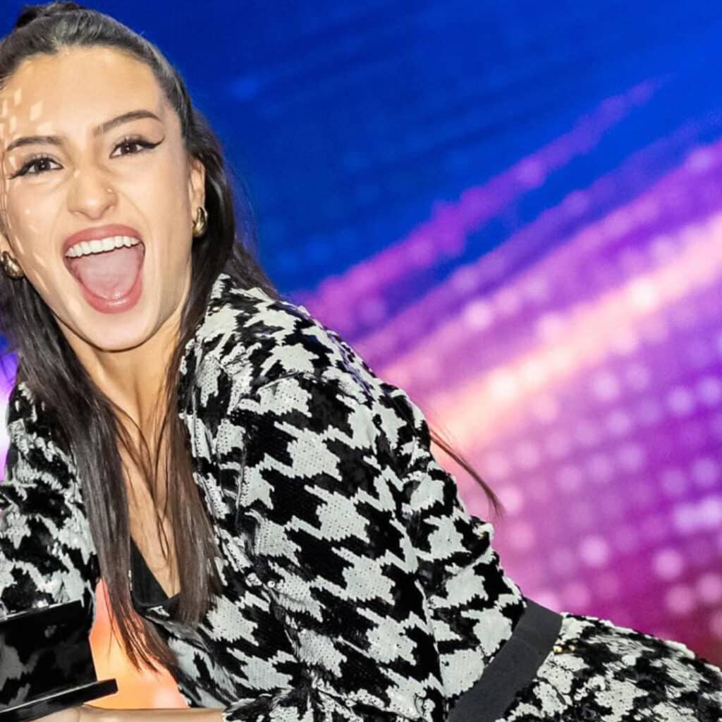 Lénie : après sa victoire dans Danse avec les stars, elle quitte la France