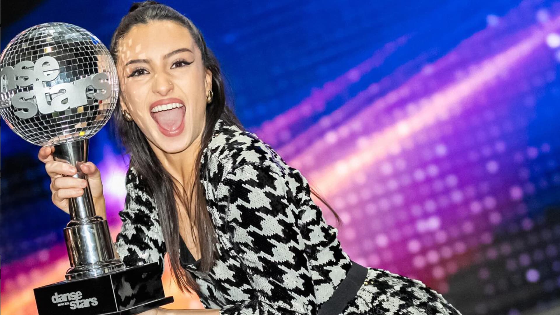 Lénie : après sa victoire dans Danse avec les stars, elle quitte la France