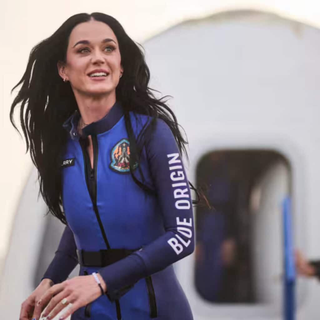 Katy Perry dans l'espace : les images de son aller-retour à plus de 150 000 dollars