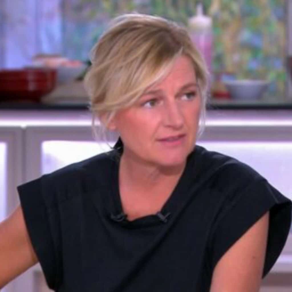 Anne-Elisabeth Lemoine (C à vous) : "brutale et humiliante", les coulisses toxiques de l'émission