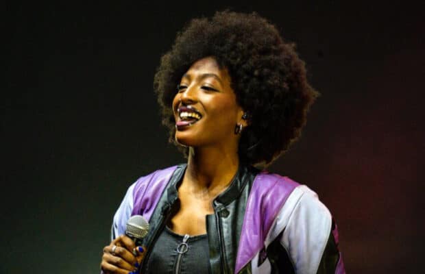 Ebony : contrainte de quitter la tournée de la Star Ac’ elle s’explique