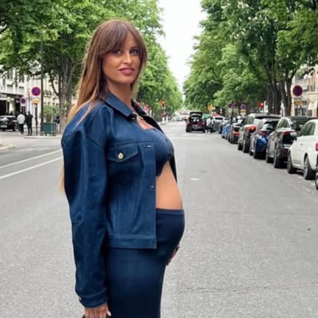 Malika Ménard enceinte : Vaimalama Chaves donne un indice concernant le sexe du futur bébé