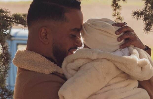 Slimane : le chanteur s’évade au paradis avec sa fille Esmeralda
