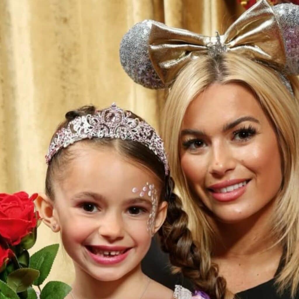 Carla Moreau : taclée par sa fille Ruby, l'attitude de la petite fille exaspère la Toile