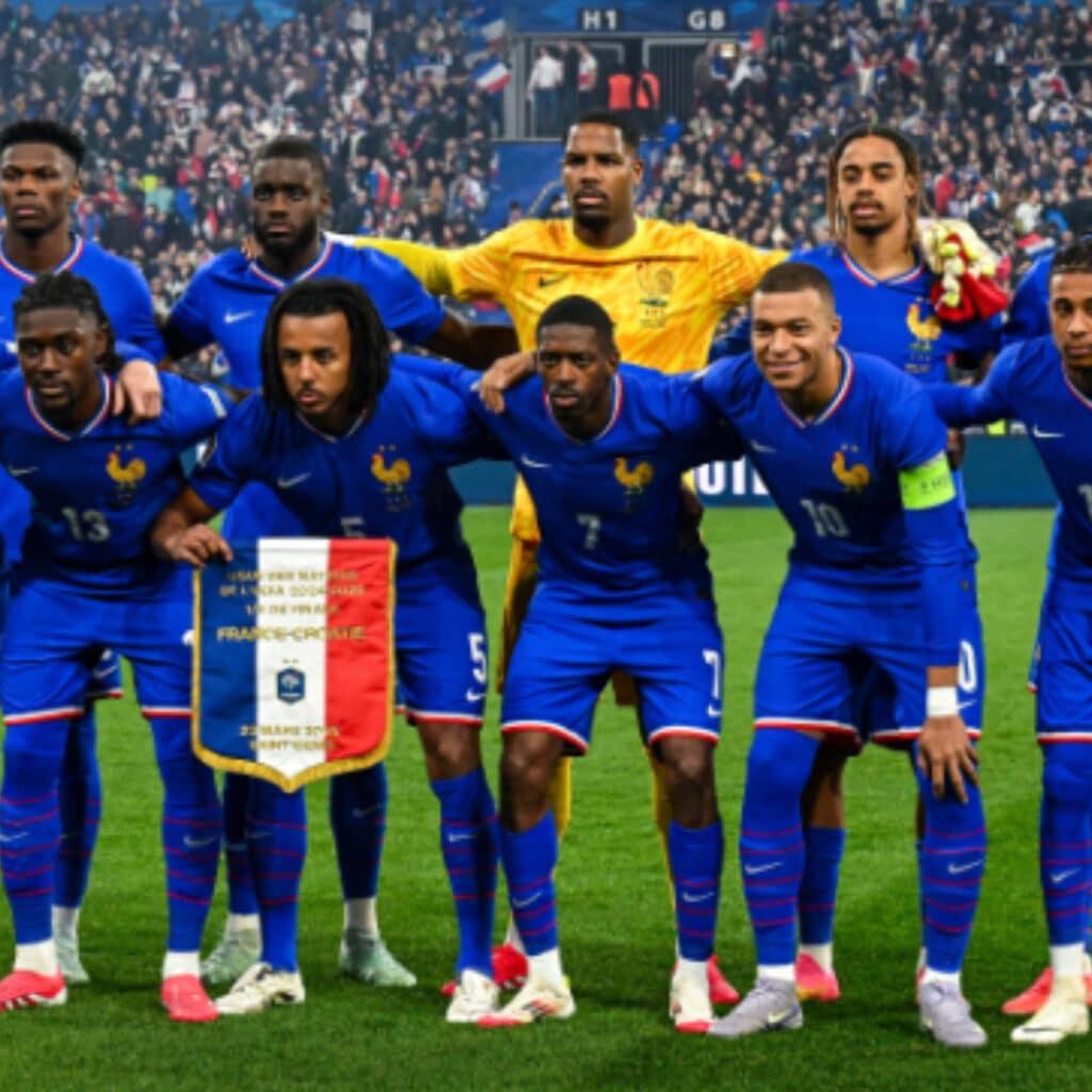 Équipe de France : un footballeur s'exprime sur l'homophobie de ses collègues