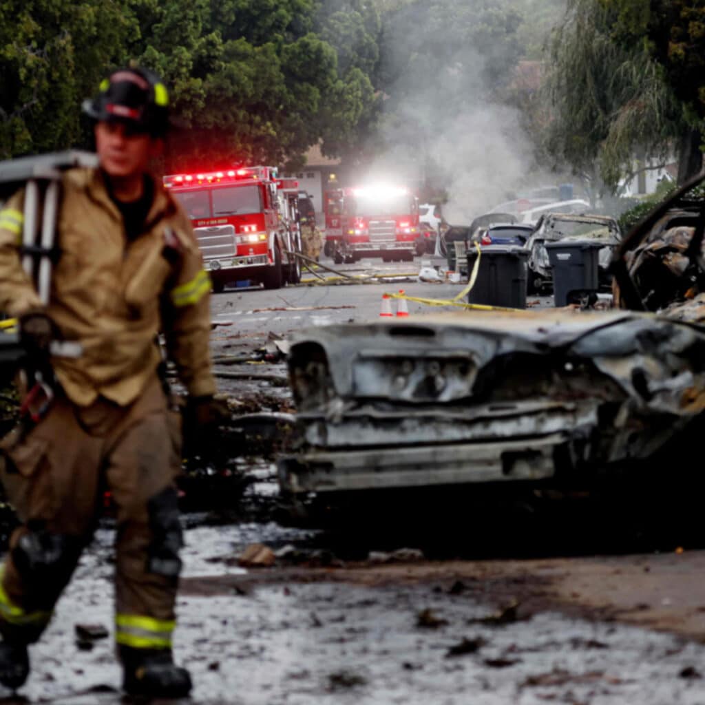 Crash aux Etats-Unis : un avion s'écrase dans un quartier résidentiel