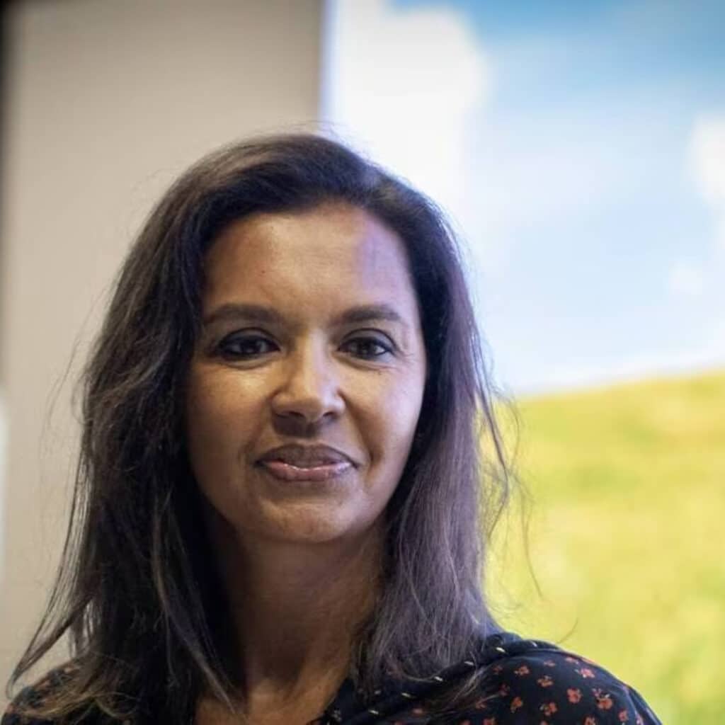 Karine Le Marchand parle de son passé amoureux douloureux et confie avoir peur de "tomber sur un dingue"