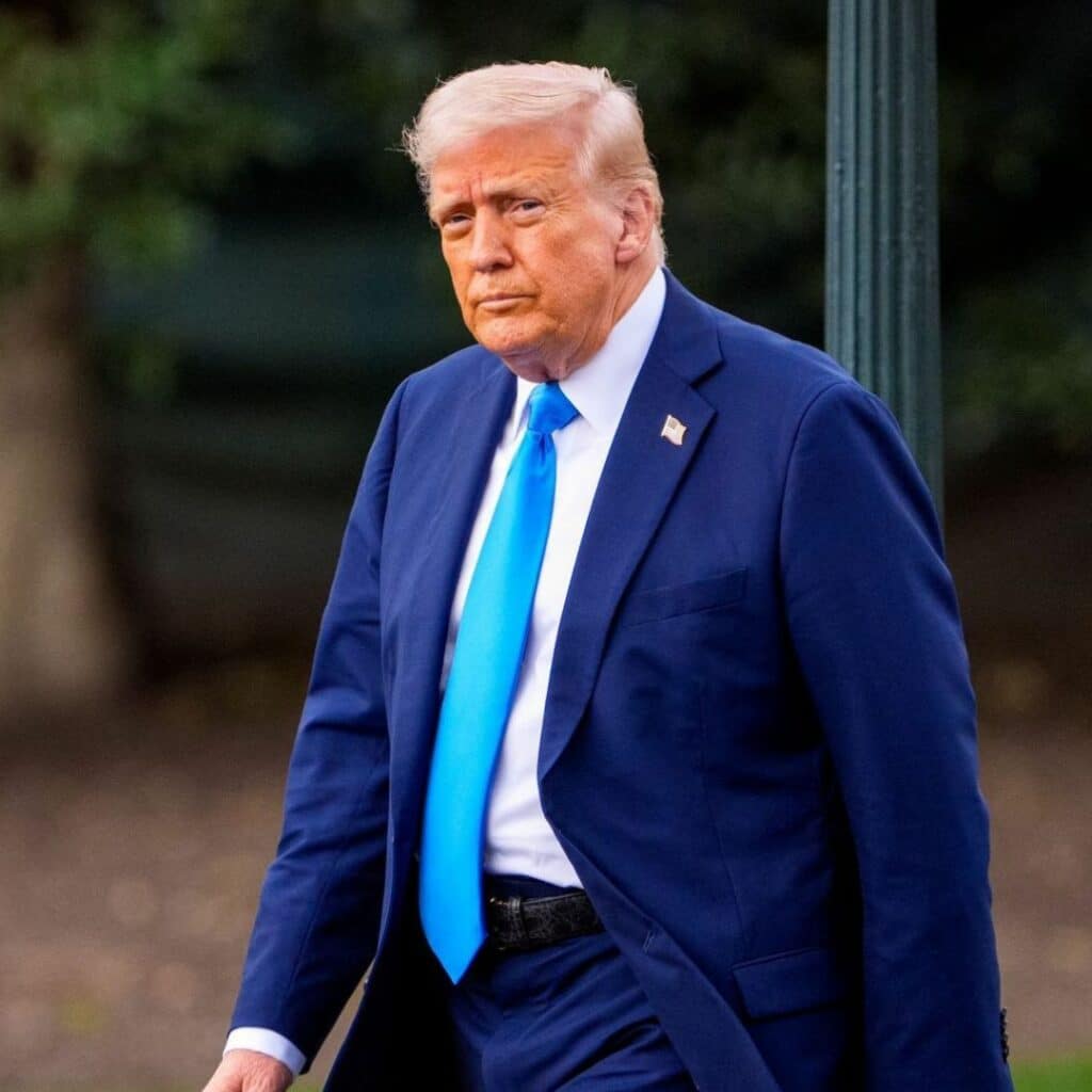 Décès du Pape : Donald Trump provoque l’indignation avec une photo à quelques jours du Conclave