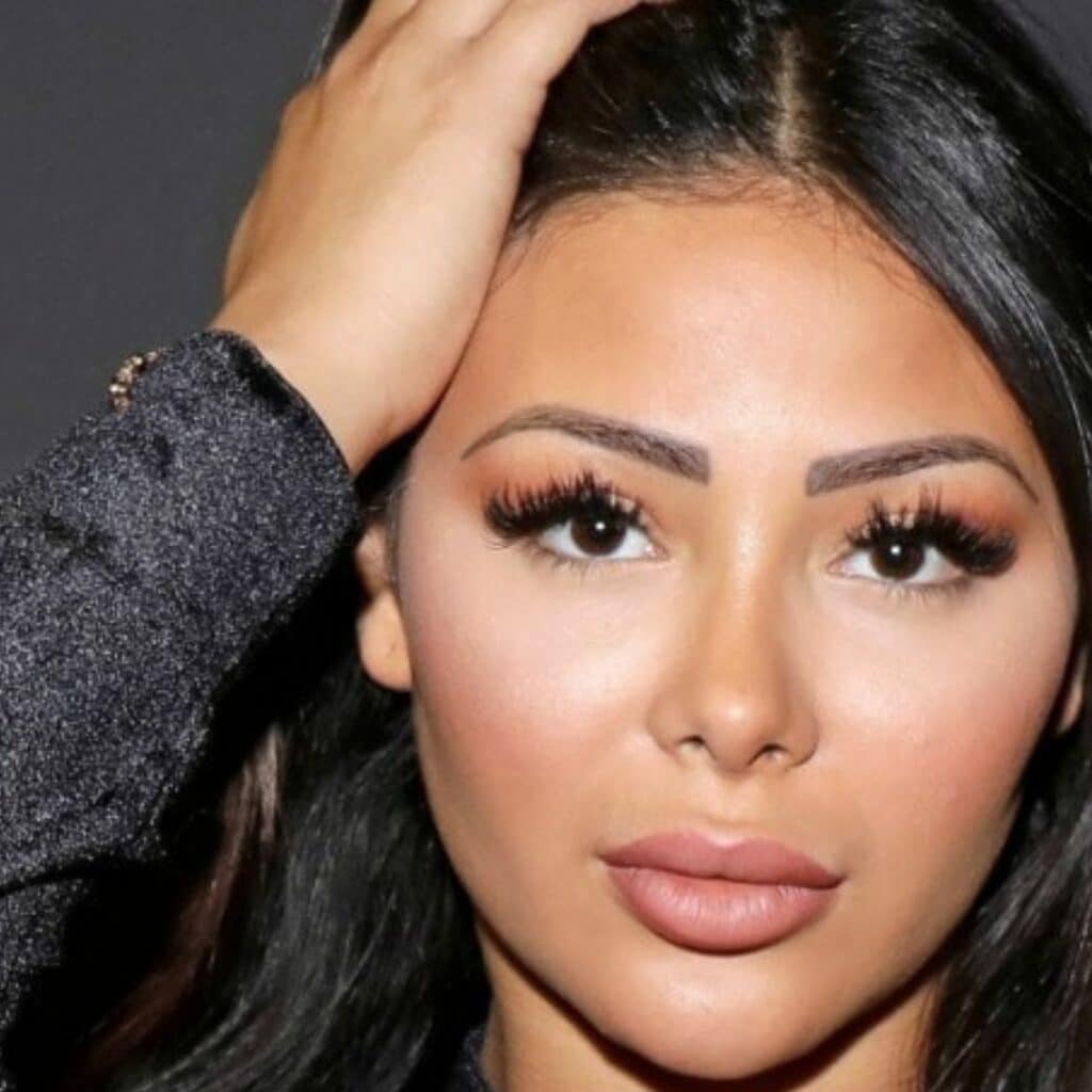 Maeva Ghennam : elle brise le silence après d'inquiétantes semaines d’absence