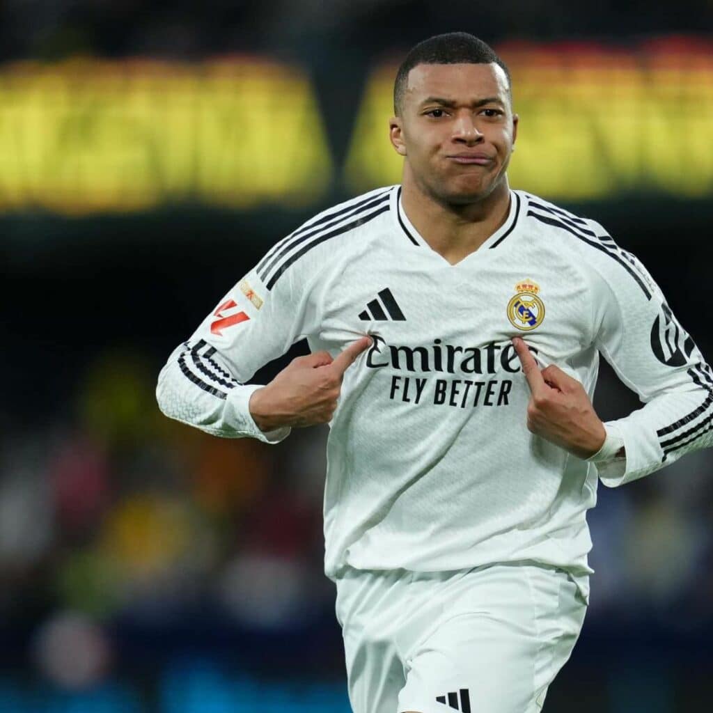 Kylian Mbappé : un récent cliché du footballeur amaigri inquiète ses fans