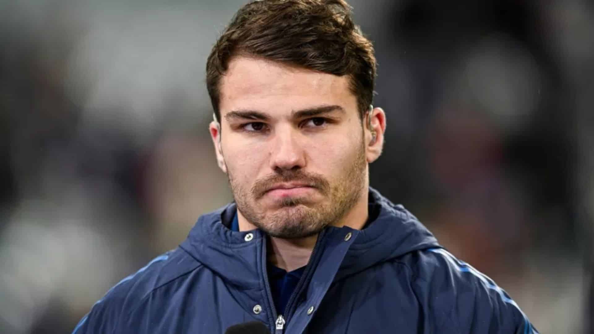 Antoine Dupont : son frère dit tout sur le comportement "infect" du rugbyman