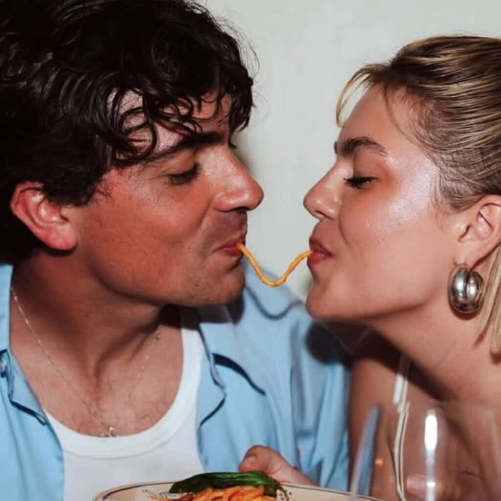 Louane : après s’être mariée à Florian Rossi, elle va dans un lieu incontournable de la capitale