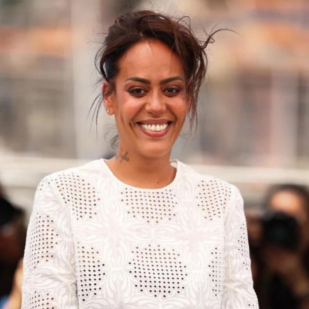 Amel Bent : elle perd 20 kilos et partage sa recette
