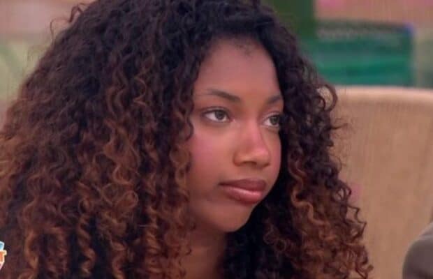 Anita (Secret Story) : elle laisse filer un indice sur son secret, les internautes voient rouge
