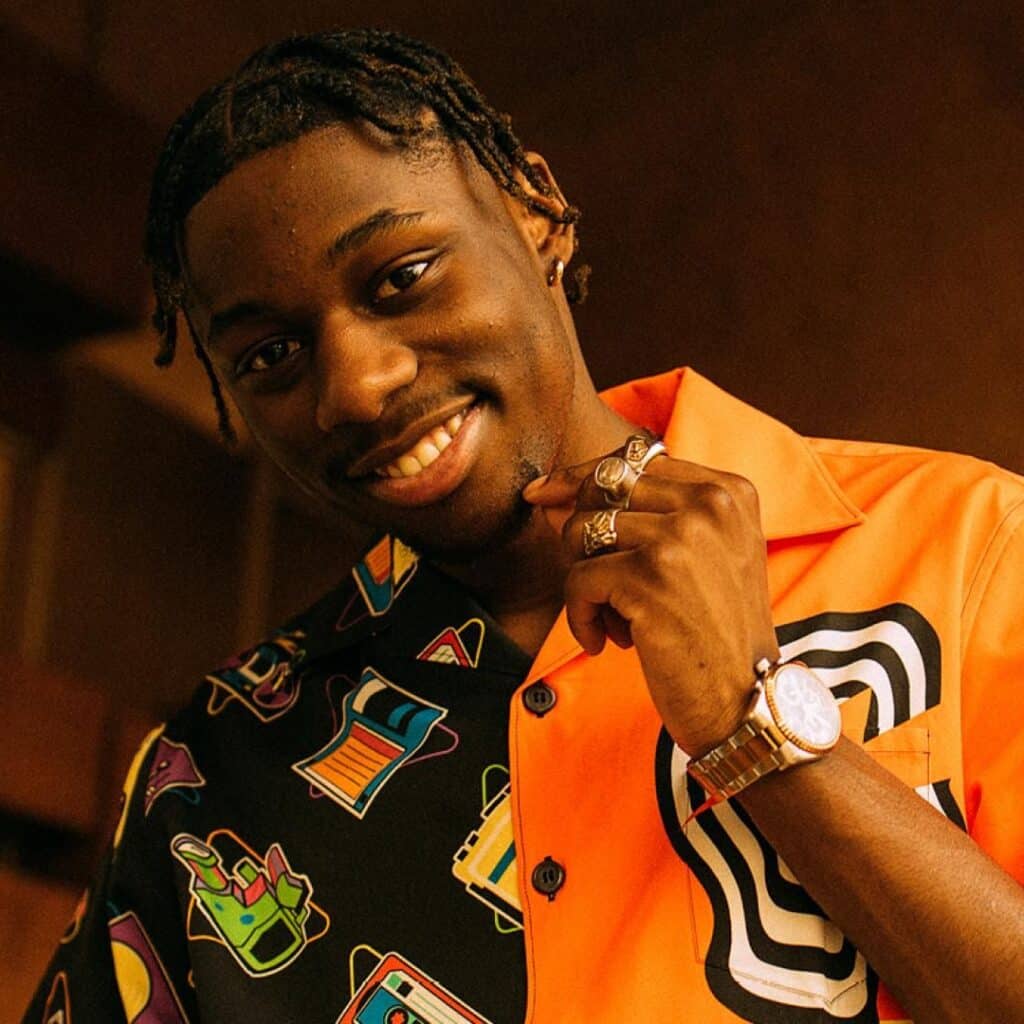 Tiakola : le concert gratuit du rappeur vire au drame