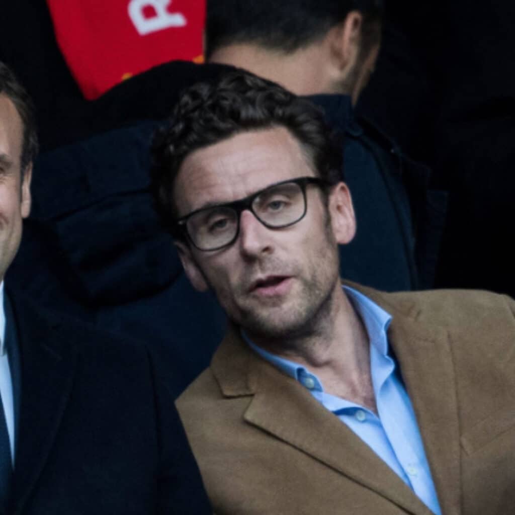 Tour de France 2025 : le frère d'Emmanuel Macron participe, et il ne passe pas inaperçu