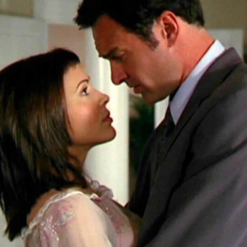 Décès de Julian McMahon : l’interprète de Cole Turner a-t-il été en couple avec Alyssa Milano ?