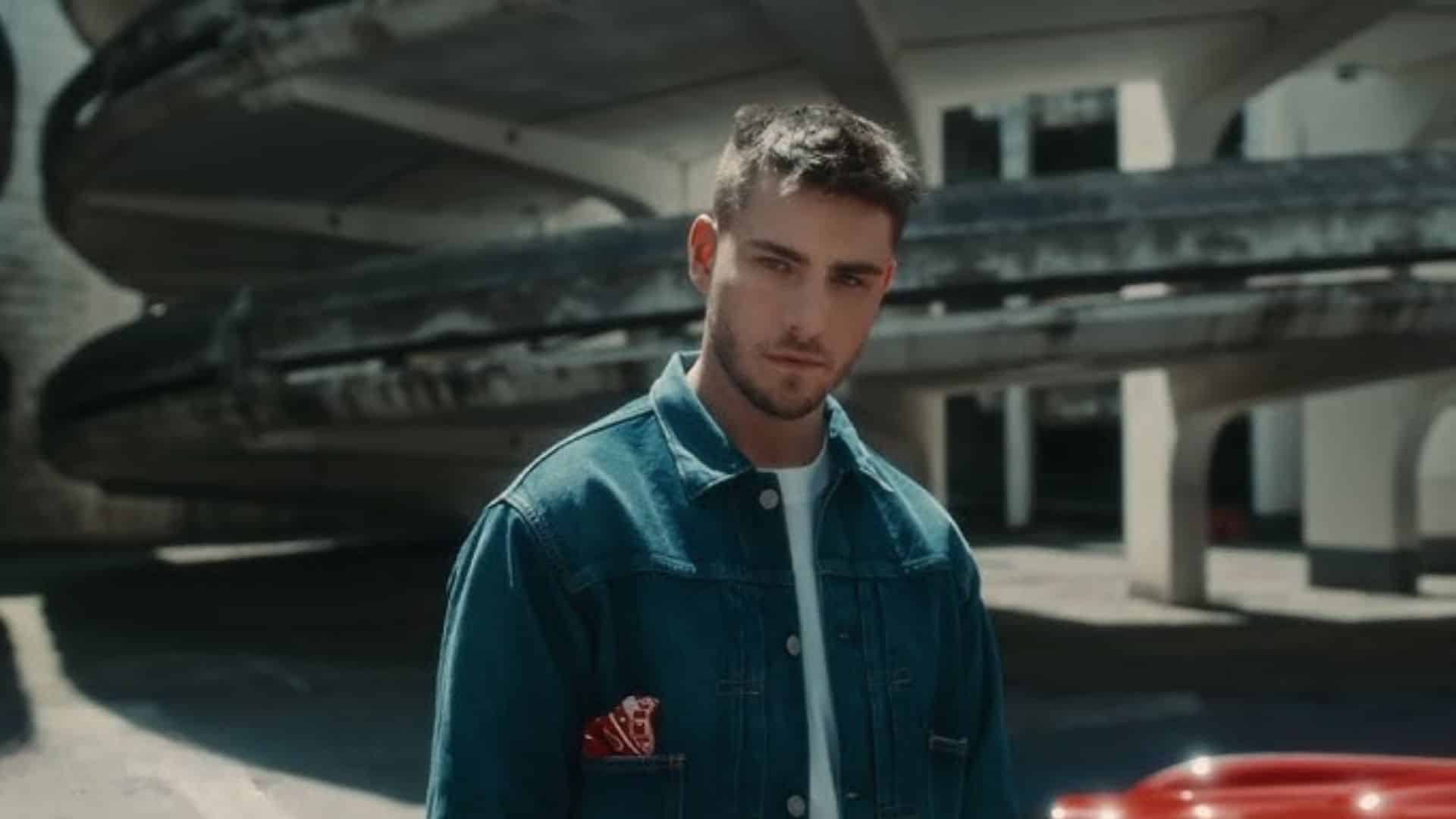 Julien (Star Academy) : le chanteur prend la parole et fait le bonheur de ses fans