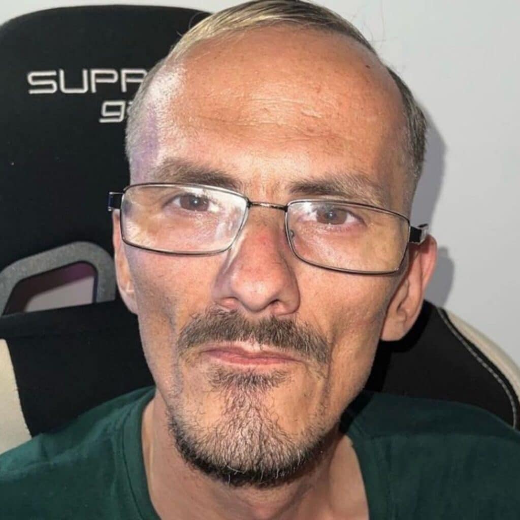 Le streamer Raphaël Graven, alias Jean Pormanove, décède en plein direct, une enquête est ouverte