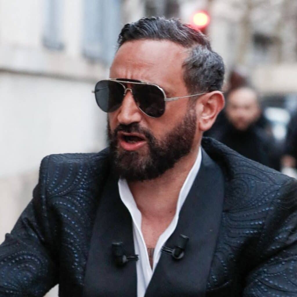 Cyril Hanouna : il s’offre une virée clinquante avec ses proches avant de retourner à St Tropez