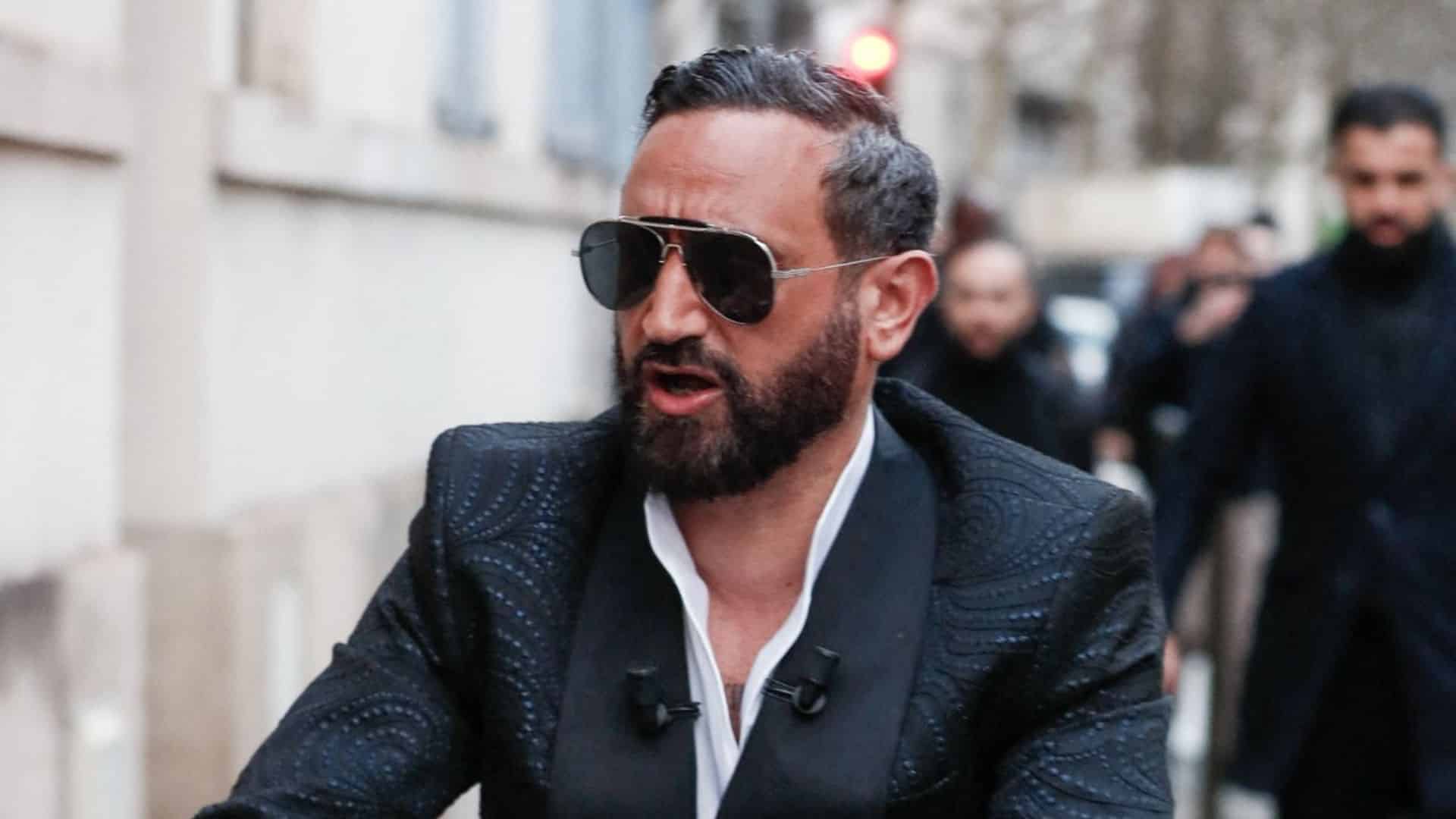 Cyril Hanouna : il s’offre une virée clinquante avec ses proches avant de retourner à St Tropez