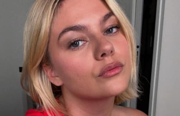 Louane : en vacances à Saint-Tropez, la chanteuse s'affiche en bikini et séduit les fans