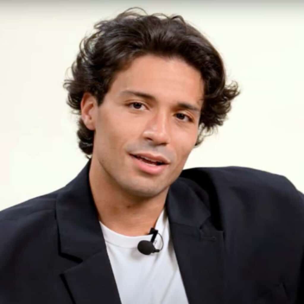 Mayer (Secret Story) : invité à une soirée prestigieuse à Paris, il rate le Prime
