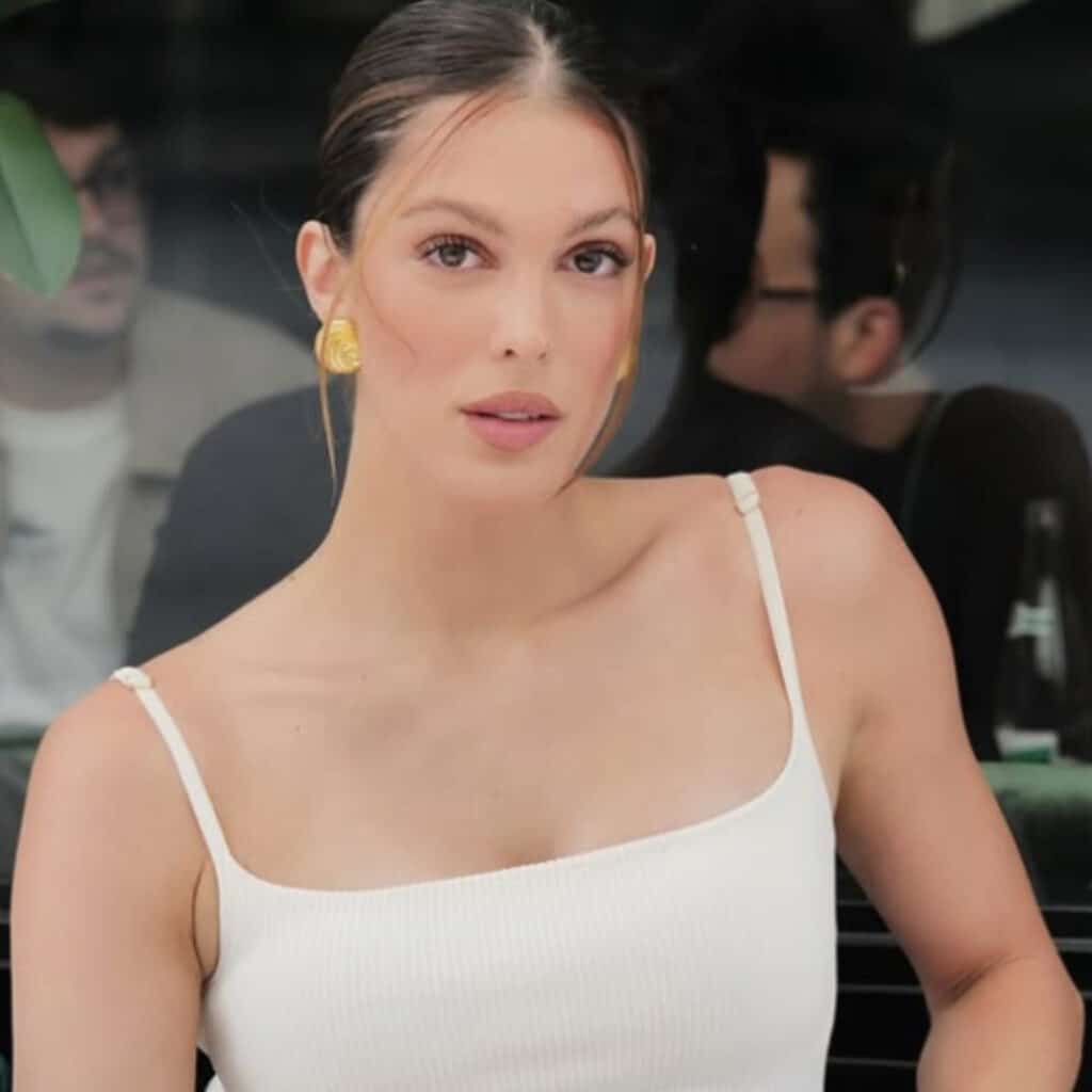Iris Mittenaere : sa carrière entre parenthèses après le déballage sur sa vie privée ?