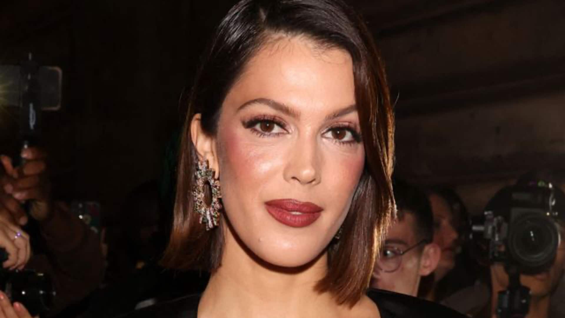 Iris Mittenaere : son nouveau look pour la rentrée fortement validé par les internautes