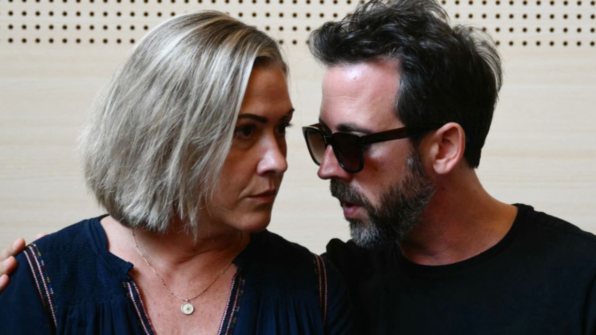 Caroline Darian : son frère la rejoint pour dénoncer leur mère Gisèle Pélicot