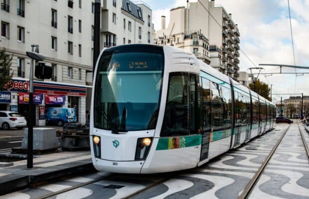 CNews : une journaliste et son compagnon attaqués au couteau dans le tramway