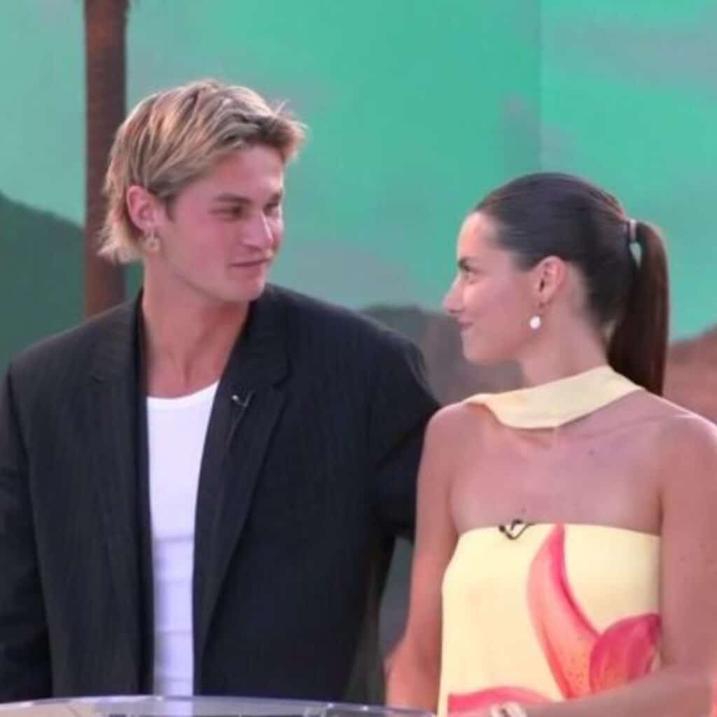 Secret Story : Pimprenelle et Adrien sont-ils vraiment en couple ?