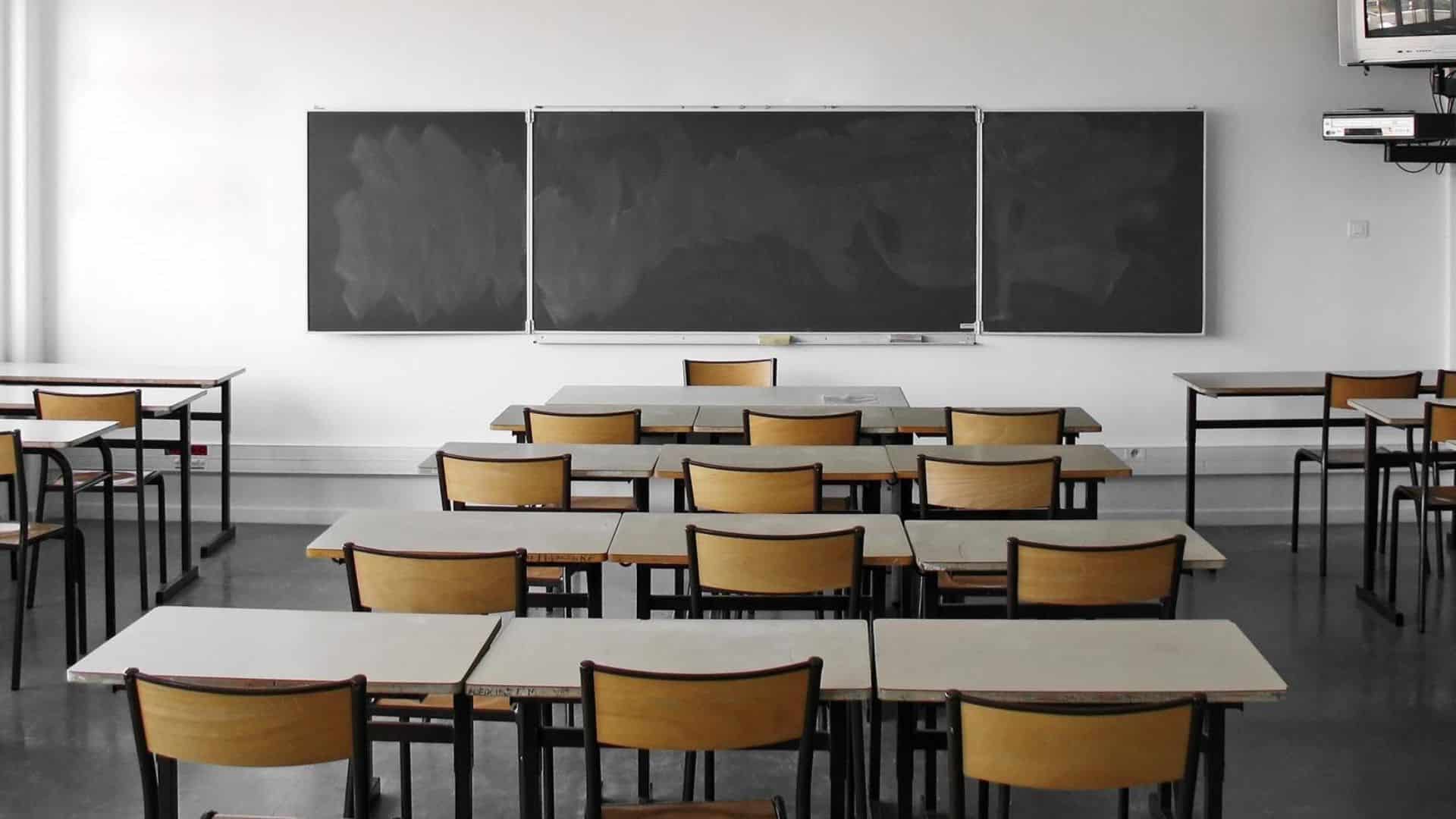 Cantal : un directrice d'école s'ôte la vie le jour de la rentrée après des insultes homophobes