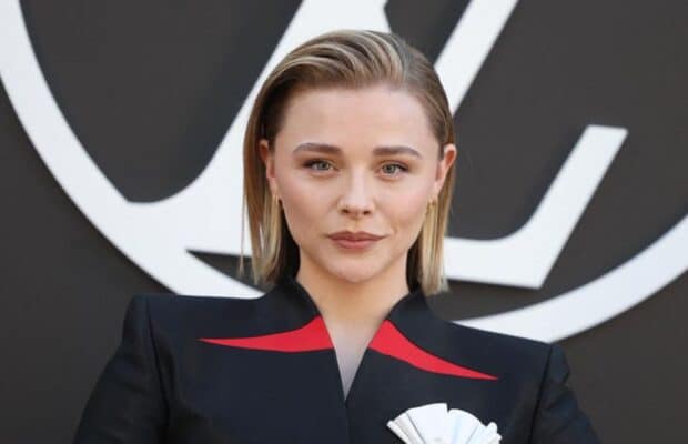 Chloë Grace Moretz : sa sublime robe de mariée bleue pour son mariage avec sa petite amie